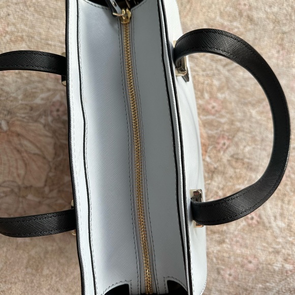 Kate Spade Medium Hand Bag in Sky Blue - Picture 5 of 7